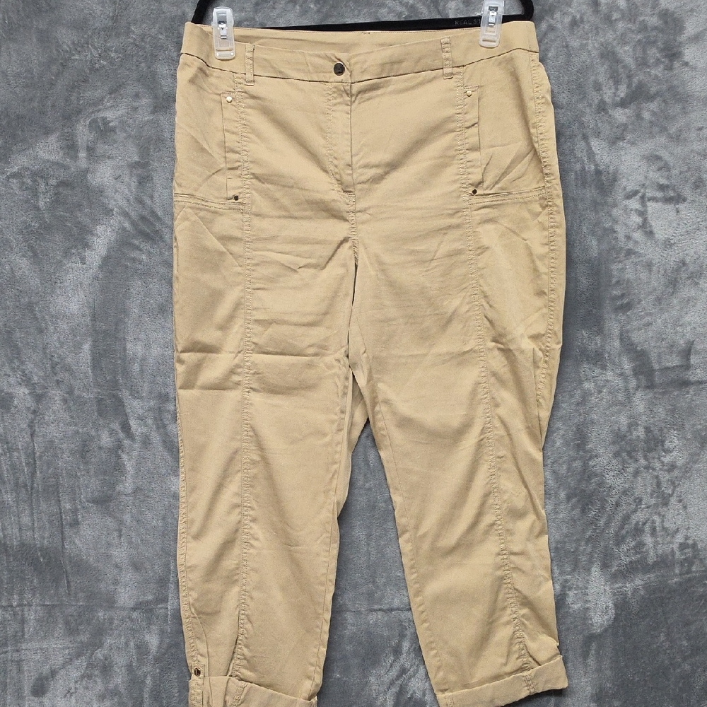 Chico's Khaki Cropped Capri Pants az 2.5 (large)